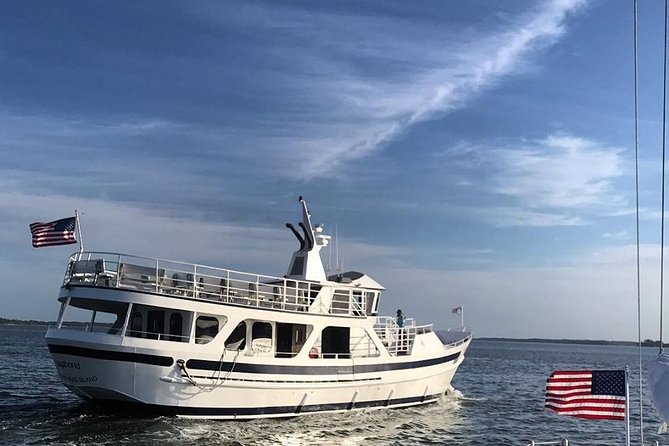 Hilton Head to Savannah Round-Trip Ferry Ticket - Optional trolley tickets and the Red guide effect