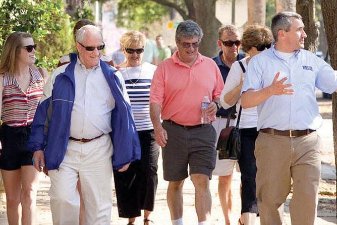 Historic Charleston Walking Tour: Rainbow Row, Churches, and More - Rainbow Row: More Than a Photo Wall of 18th Century Color