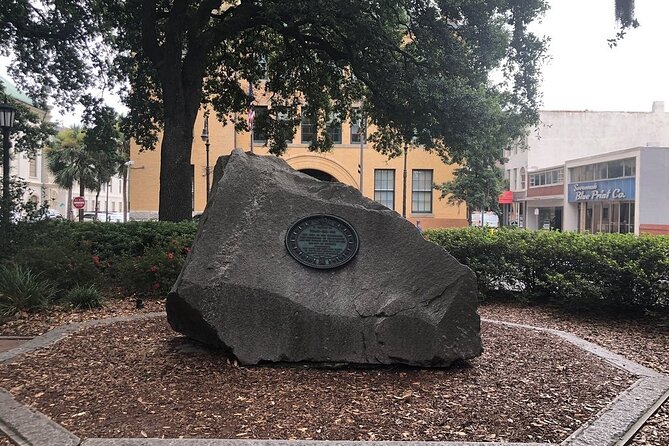 Historic Savannah Guided Walking Tour - Guides Matter More Than You Think, From Kelce to Savannah