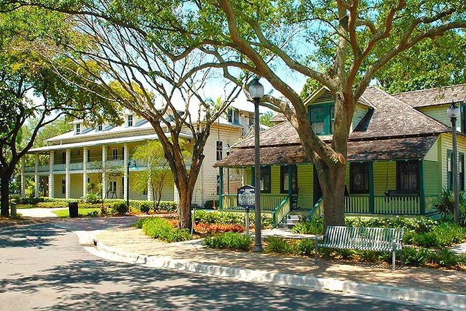 History Museum, Pioneer House Museum & Schoolhouse Museum - Who should book this tour, and who might want a different plan