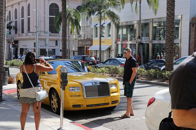 Hollywood and Celebrity Homes Bus Tour - Celebrity Homes: What You Can See From the Road (and What You Cannot)