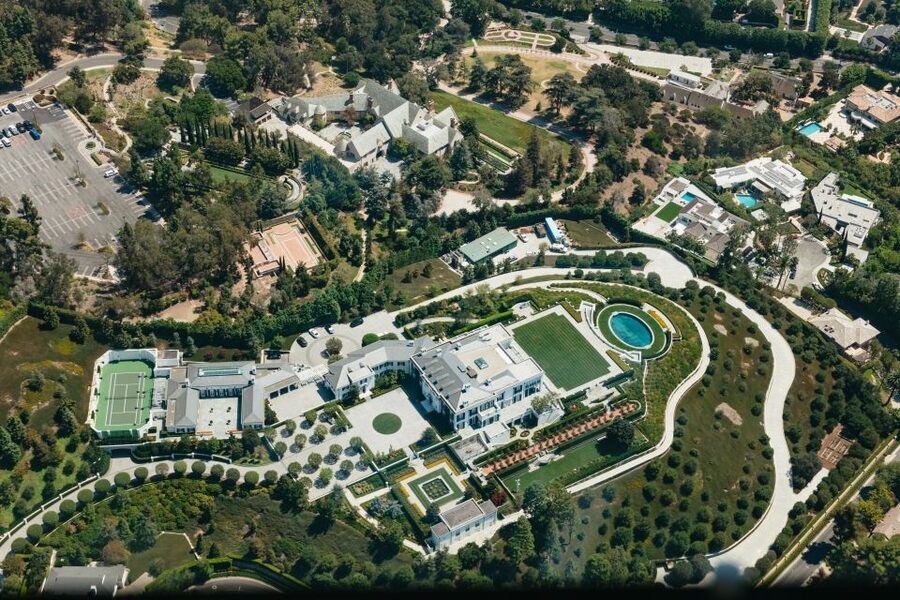 Hollywood & Beverly Hills Celebrity Helicopter Tour - Beverly Hills and Bel Air: Celebrity Neighborhoods in Real Perspective