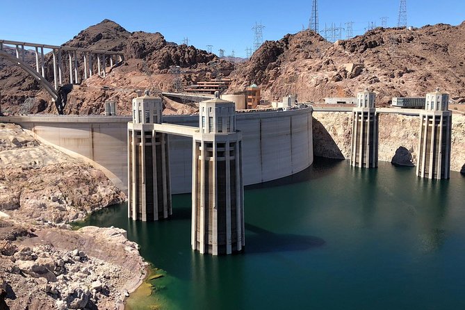 Hoover Dam Highlights Tour from Las Vegas, WiFi - The Mike O’Callaghan and Pat Tillman bridge stop: your first big Hoover view