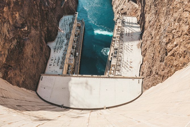Hoover Dam Highlights Tour from Las Vegas, WiFi - Walking across the top of Hoover Dam: the main event