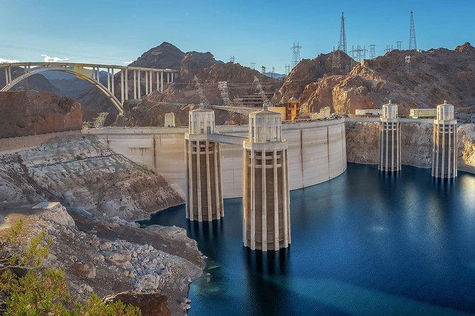 Hoover Dam Inside Tour from Las Vegas, WiFi - Getting There from Treasure Island, and What WiFi Changes
