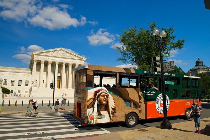 Hop-On Hop-Off 21 Stop Trolley Tour + Arlington Cemetery Tour - From Washington Welcome Center to the White House and the National Mall