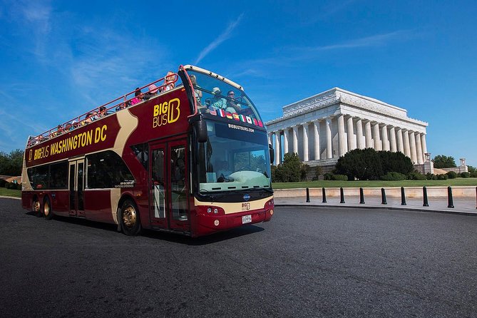 Hop-on Hop-off Sightseeing Tour by Open-top Bus with 18 Stops - Jefferson Memorial, FDR and MLK Memorial, and the WWII and Lincoln area