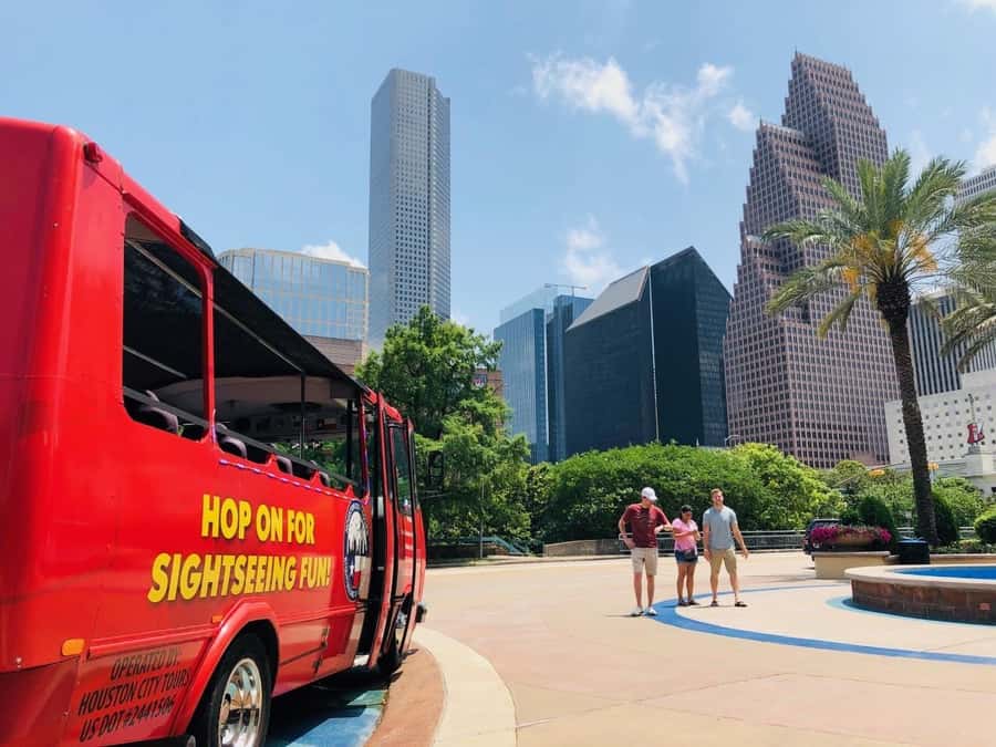 Houston: City Tour and NASA Space Center Admission Ticket - Independence Plaza and the Shuttle Replica Photo Stop