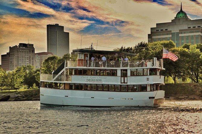 Hudson River Sightseeing Cruise from Albany - The 90-Minute Hudson River Route, and What You’ll Actually See