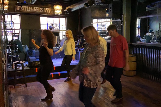 Instructor-Led Line Dancing Class with Souvenir Video - What Happens During the 1-Hour Line Dancing Lesson