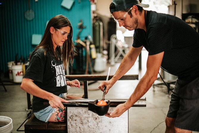 Introduction to Glassblowing Workshop in Sedona - What you actually make: a custom glass flower souvenir