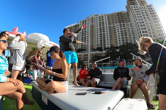 Island Time Boat Cruise in Fort Lauderdale - Music and party level: why it can swing from perfect to annoying