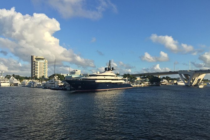 Jungle Queen Riverboat 90-Minute Narrated Sightseeing Cruise in Fort Lauderdale - Who should book this Jungle Queen cruise?