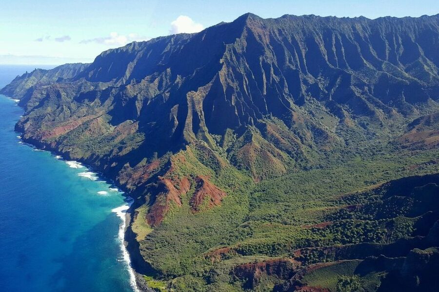 Kauai: Air Tour of Na Pali Coast, Entire Island of Kauai - A short flight that packs Kauai’s biggest hits