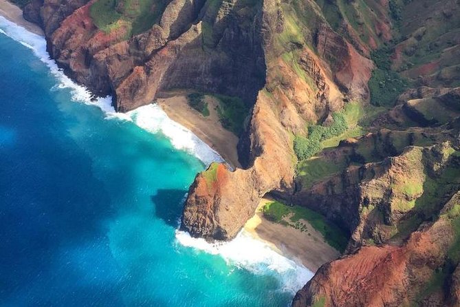 Kauai Deluxe Sightseeing Flight - GA8 Airvan Setup, Headsets, and Seat Rules