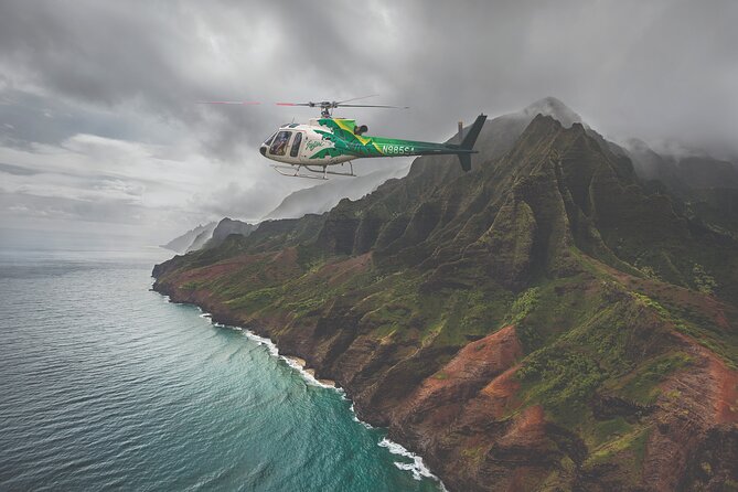 Kauai Deluxe Waterfall Safari: Helicopter Tour - Getting to Safari Helicopters: timing and what to bring