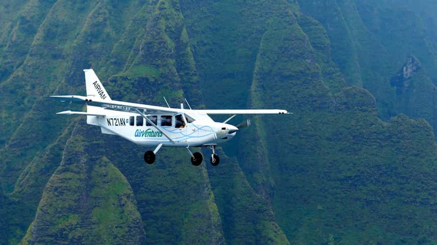 Kauai: Entire Kauai Air Tour with Window Seats - Hanapepe Valley lookout and Hanalei Bay, the calm before the cliffs