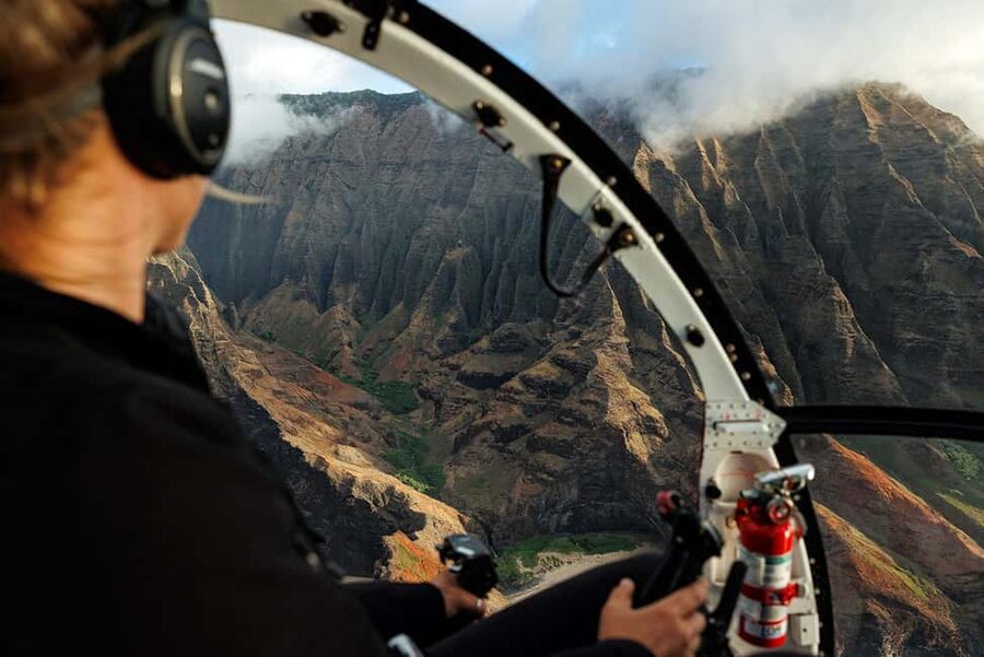 Kauai: Hughes 500 4-Passenger Doors-Off Helicopter Flight - Seats, Weight Rules, and Comfort on a Doors-Off Flight