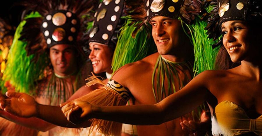 Kauai: Luau Kalamaku with Buffet Dinner & Show - The luau buffet: what’s on your plate and why it works