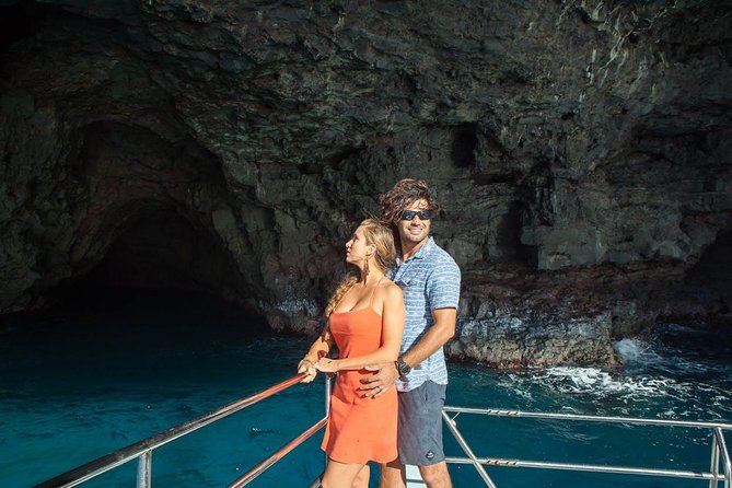 Kauai: Na Pali Sunset & Sightsee Boat Tour - Whale and Dolphin Watching, What You Can Hope For