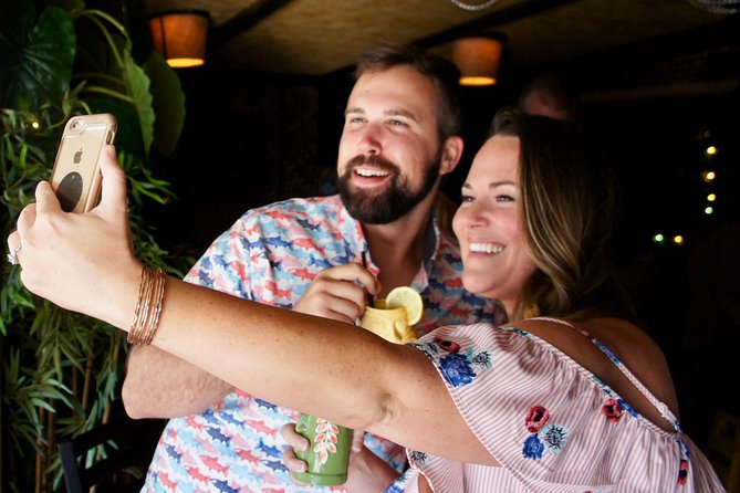Key West Craft Cocktail Crawl - Stop 1, Mary Ellen’s Bar & Restaurant: Check-In and the First Pour