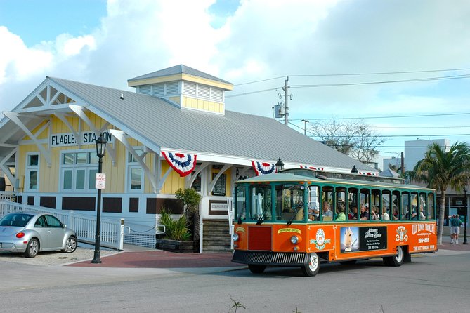 Key West Hop-On Hop-Off Trolley Tour - Using the Narration Like a Local: Driver Energy and Smart Hopping