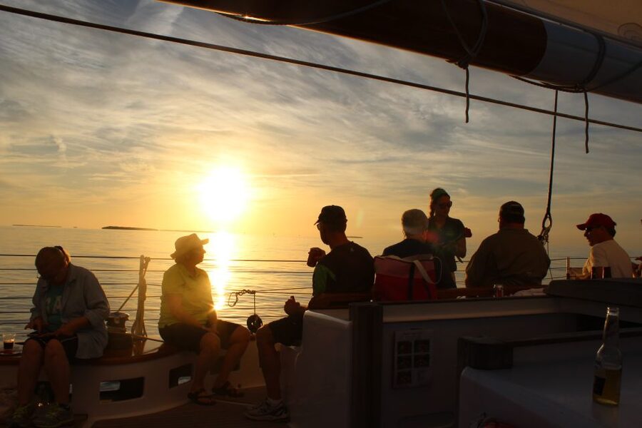 Key West: Schooner Sunset Sail with Food & Drinks - Crew and captain: the kind of professionalism you feel