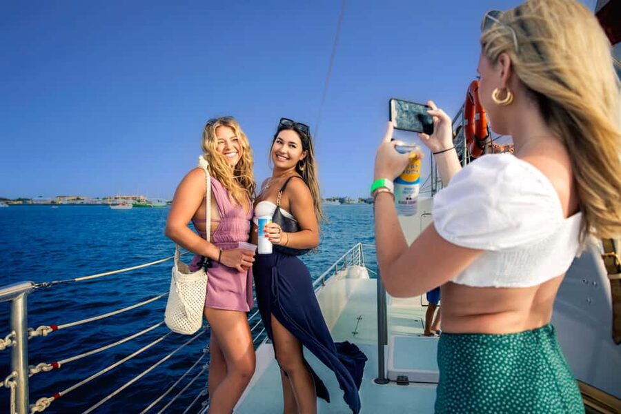 Key West Signature Sunset Cruise with Open Bar, Food & Music - Key Things I’d Pay Attention To