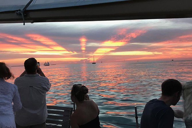 Key West Small-Group Sunset Sail with Wine and Hors d'oeuvres - Hors d’oeuvres on a Boat: Small Plates With Real Pairing Logic