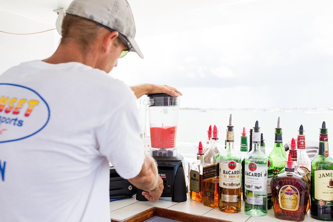 Key West Sunset Cruise: Dinner, Live Music & Drinks Included - Drinks Included: Margaritas, Rum Runners, Beer, Wine, and the Premium Cut