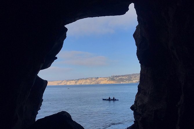 La Jolla Sea Caves Kayak Tour For Two (Tandem Kayak) - Kelp forests and cave time: what changes on different ocean days
