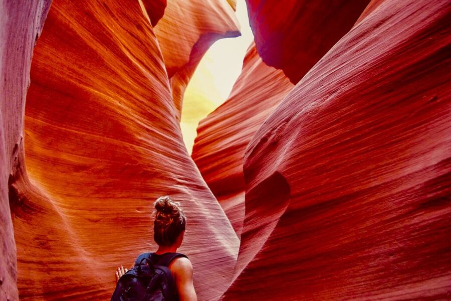 Las Vegas: Antelope Canyon & Horseshoe Bend Tour with Pickup - Inside the canyon: Navajo guiding and the light you came for