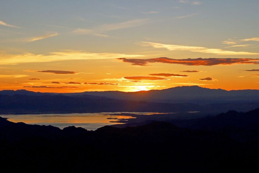Las Vegas: Grand Canyon Helicopter Landing Tour - From Las Vegas to Boulder City: hotel transfers vs self-drive