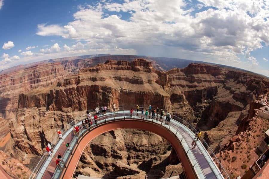 Las Vegas: Grand Canyon West, Hoover Dam & Optional Skywalk - Grand Canyon West Rim: VIP bus scanning and smart viewing time