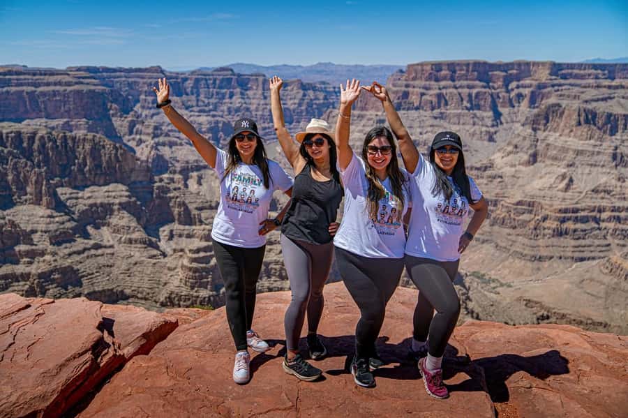 Las Vegas: Grand Canyon West, Hoover Dam & Optional Skywalk - The pickup reality: early mornings, clear timing, and a smooth start