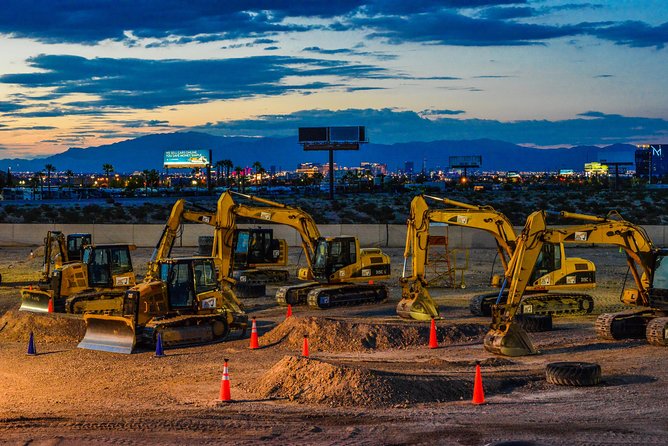 Las Vegas Heavy Equipment Playground: Dig, Push, and Play! - Real Heavy Equipment Fun, Not a Side-Quest