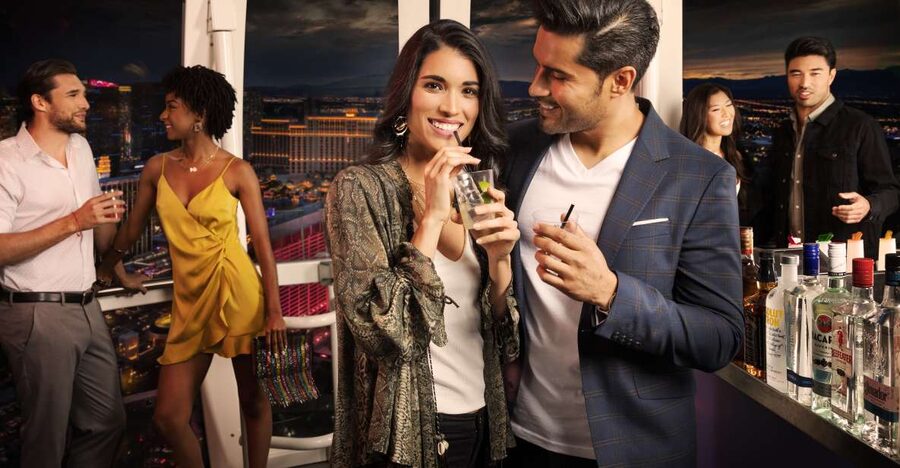 Las Vegas: High Roller Entry Ticket with In-Cabin Open Bar - Entering the High Roller at LINQ: what your 30 minutes starts like