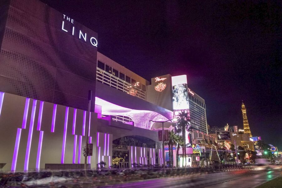 Las Vegas: High Roller Entry Ticket with In-Cabin Open Bar - Where it fits in your itinerary at the LINQ