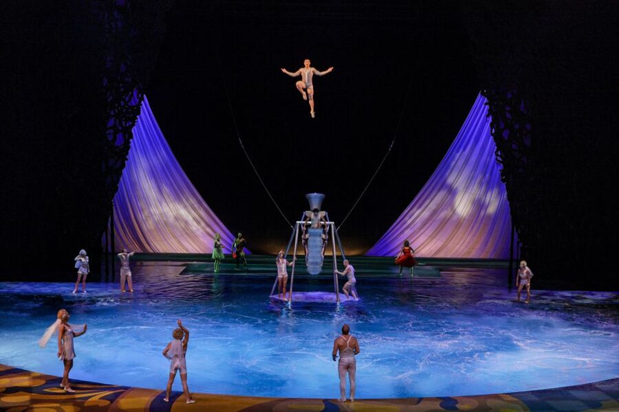 Las Vegas: “O” by Cirque du Soleil at Bellagio - Family-friendly planning: ages, supervision, and comfort