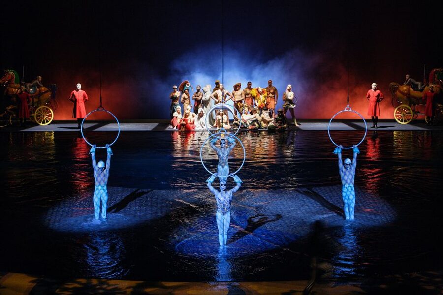 Las Vegas: “O” by Cirque du Soleil at Bellagio - Practical tips for your night at Bellagio