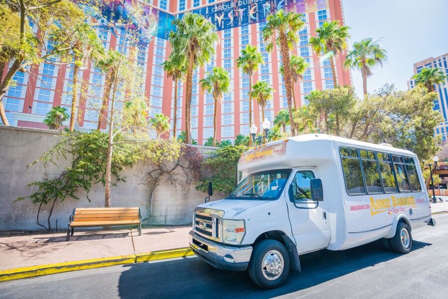 Las Vegas: Pawn Stars, Counts Kustoms, Shelby American Tour - Gold & Silver Pawn Shop: browsing first, then a guided piece