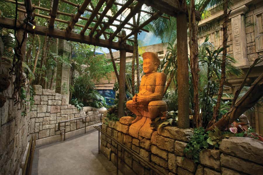 Las Vegas: Shark Reef Aquarium Entry Ticket - Practical tips for your visit (so you leave smiling)