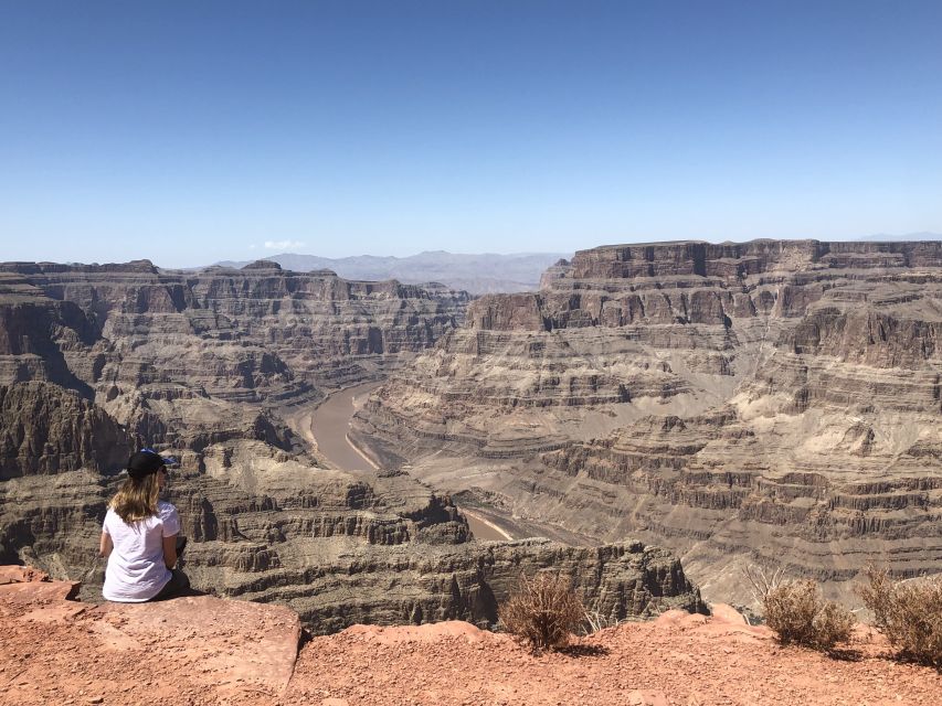 Las Vegas: Small Group Grand Canyon Skywalk, Hoover Dam Tour - Joshua Tree Forest Stop: Quick Stretch Between Big Sights