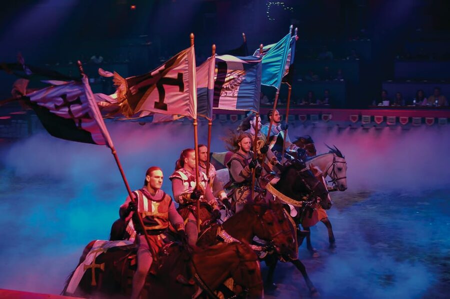 Las Vegas: Tournament of Kings Show at Excalibur - From medieval dinner to arena action, how the evening flows