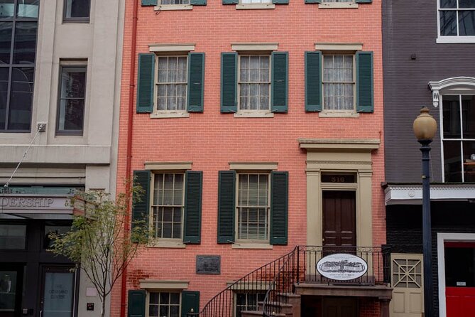 Lincoln Assassination with Ford's Theatre & Petersen House Entry - Why the guide can make or break the experience