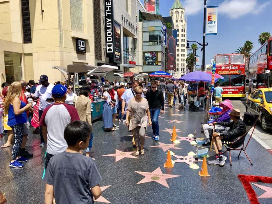 Los Angeles: Hollywood and Beverly Hills Guided Bus Tour - What the Guides Actually Add: Humor, Stories, and City Sense