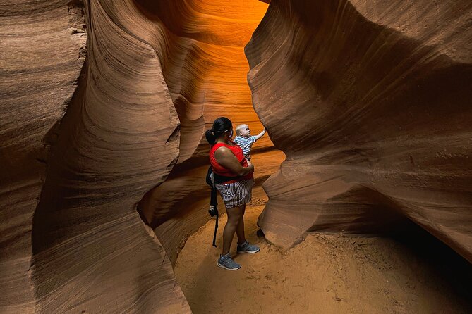 Lower Antelope Canyon Hiking Tour - Photo Strategy: Getting Great Shots Without Losing the Plot