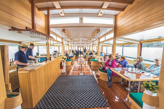 Manhattan Architecture Yacht Cruise - The 18-Bridge Stretch: Brooklyn, Manhattan, Williamsburg, and More