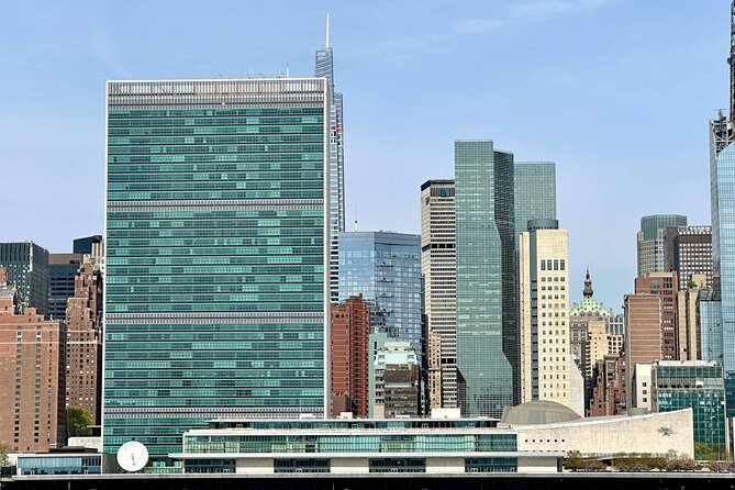Manhattan Architecture Yacht Cruise - Comfort, Drinks, and On-Board Food: What You’re Really Paying For