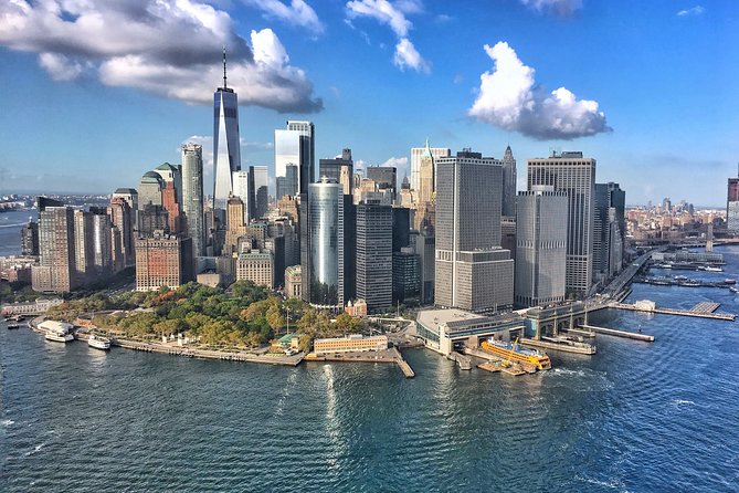 Manhattan Sky Tour: New York Helicopter Flight - Midtown Icons Over the Hudson: Chrysler, Met Life, and Empire State